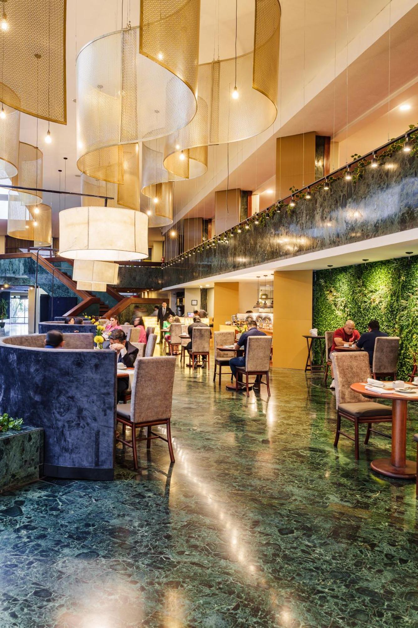Conquistador Hotel & Conference Center Guatemalaváros Kültér fotó